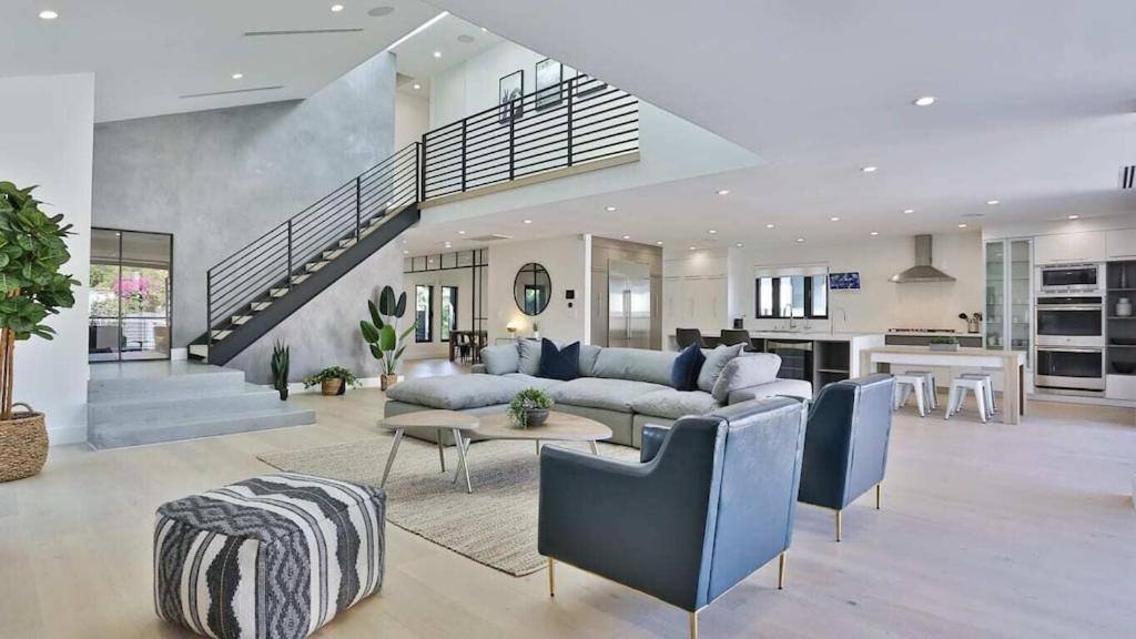 West Hollywood 5 Bd House W Pool & Villa Los Angeles