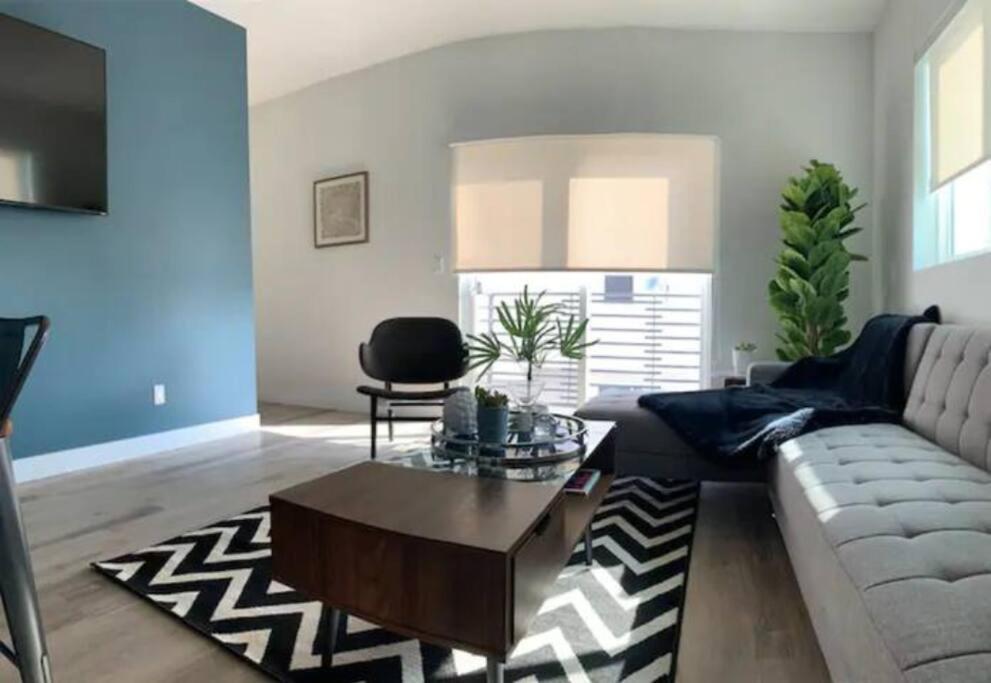 4br Townhouse In Mid City *