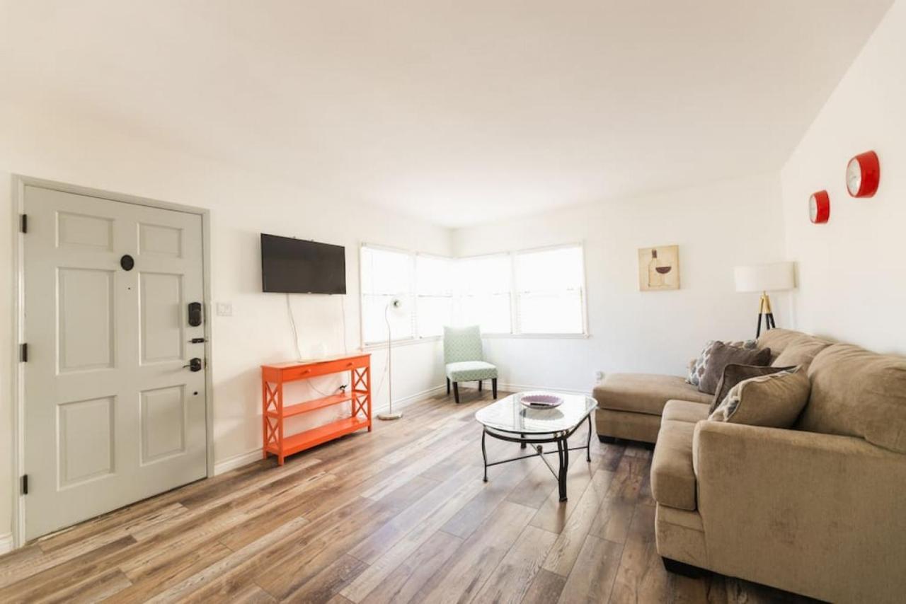 Spring Charmer In The Heart Of The Apartment *