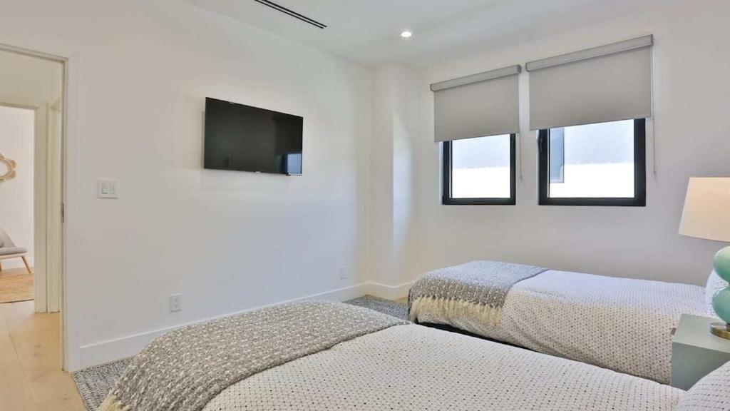 West Hollywood 5 Bd House W Pool & Villa *