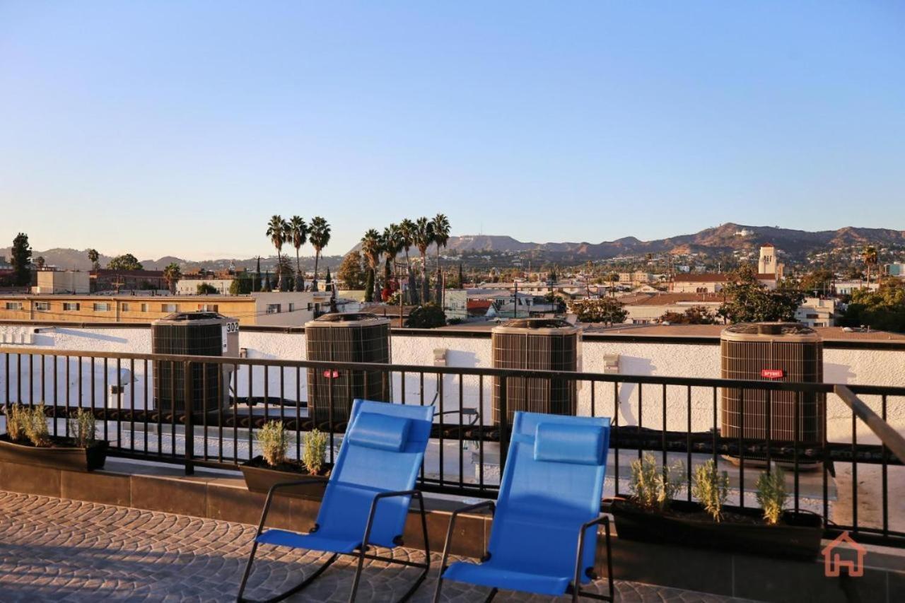 Blue Palm Hollywood Aprtments Apartment