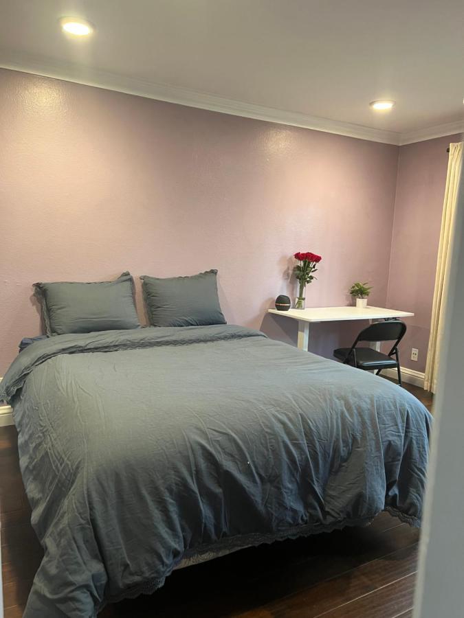 Condo Near Lax & Sofi Homestay