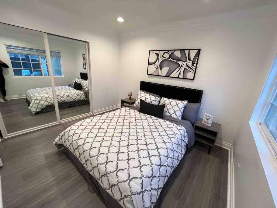 Woodland Hills 3 Bedroom W/ Pool And Los Angeles