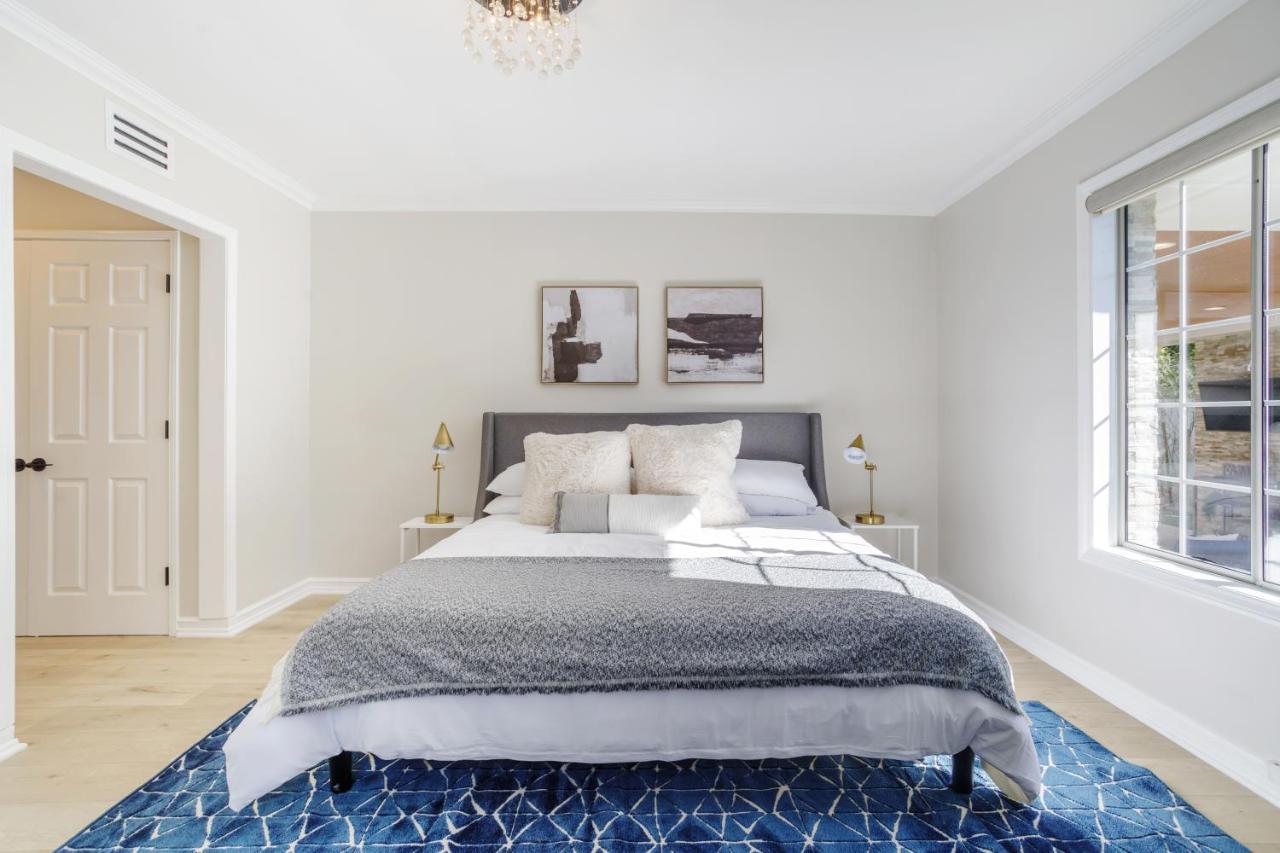 New 5 Bed W/hot Tub Close To Universal Sleeps 12 *