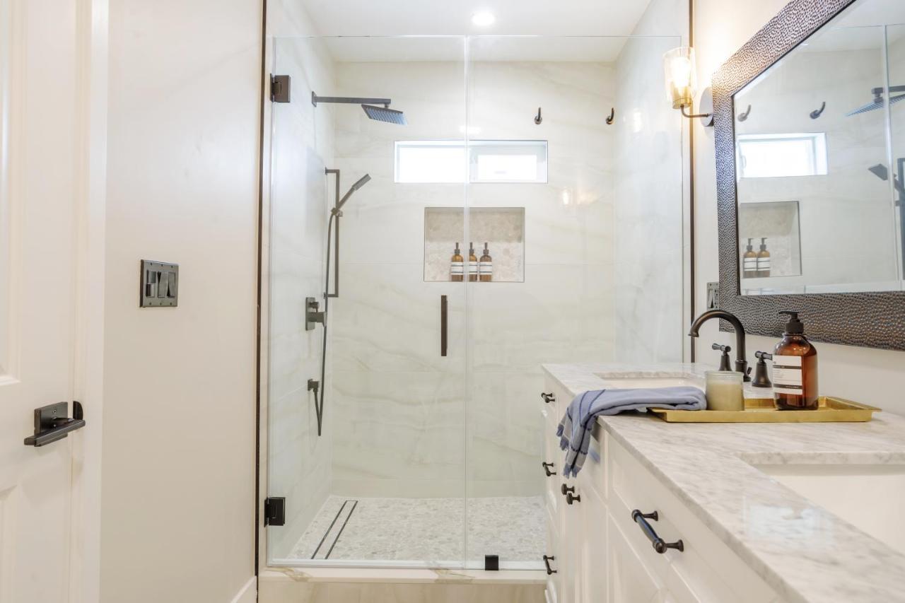 New 5 Bed W/hot Tub Close To Universal Sleeps 12 Casa de férias *