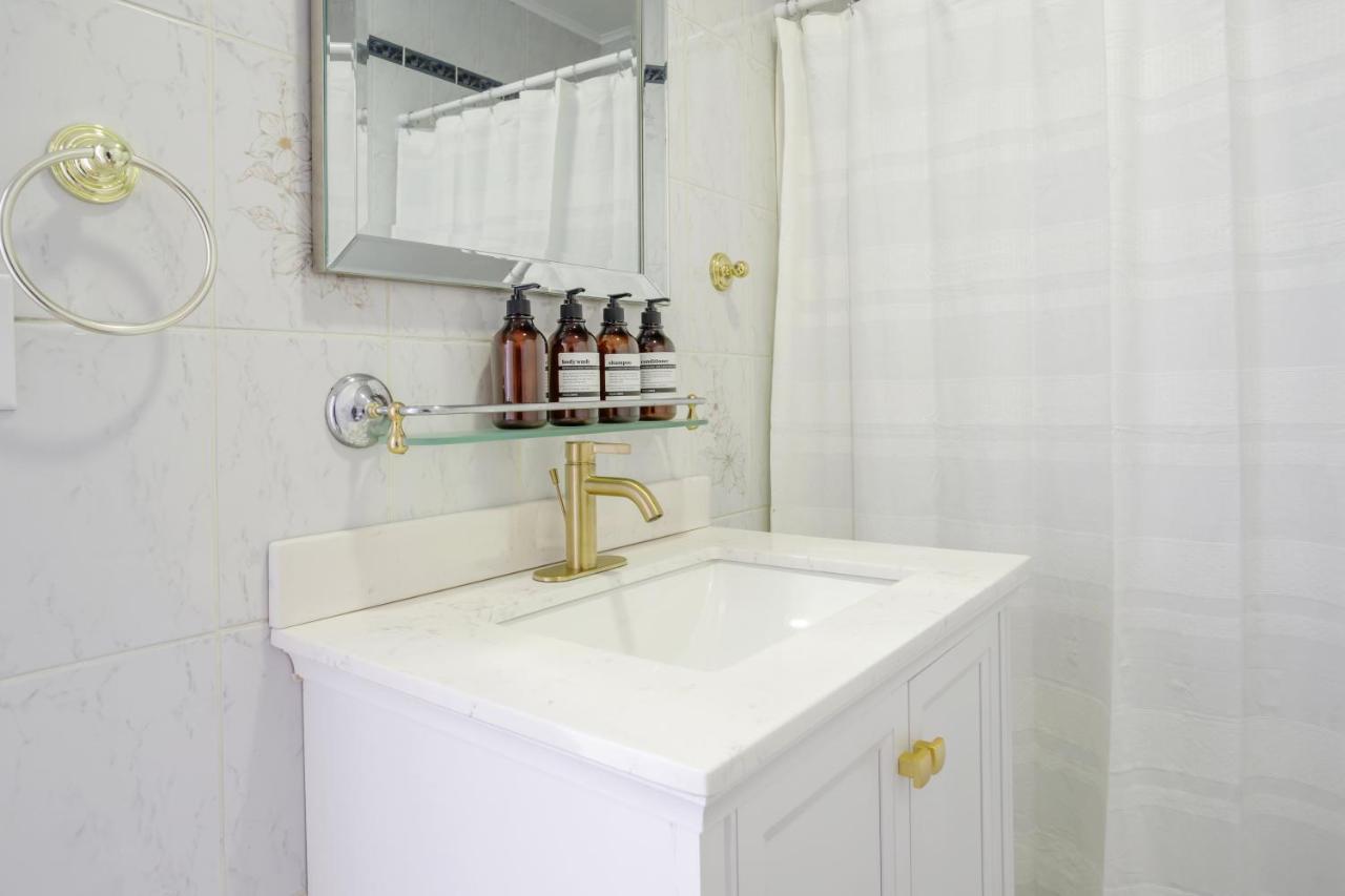 Casa de férias New 5 Bed W/hot Tub Close To Universal Sleeps 12