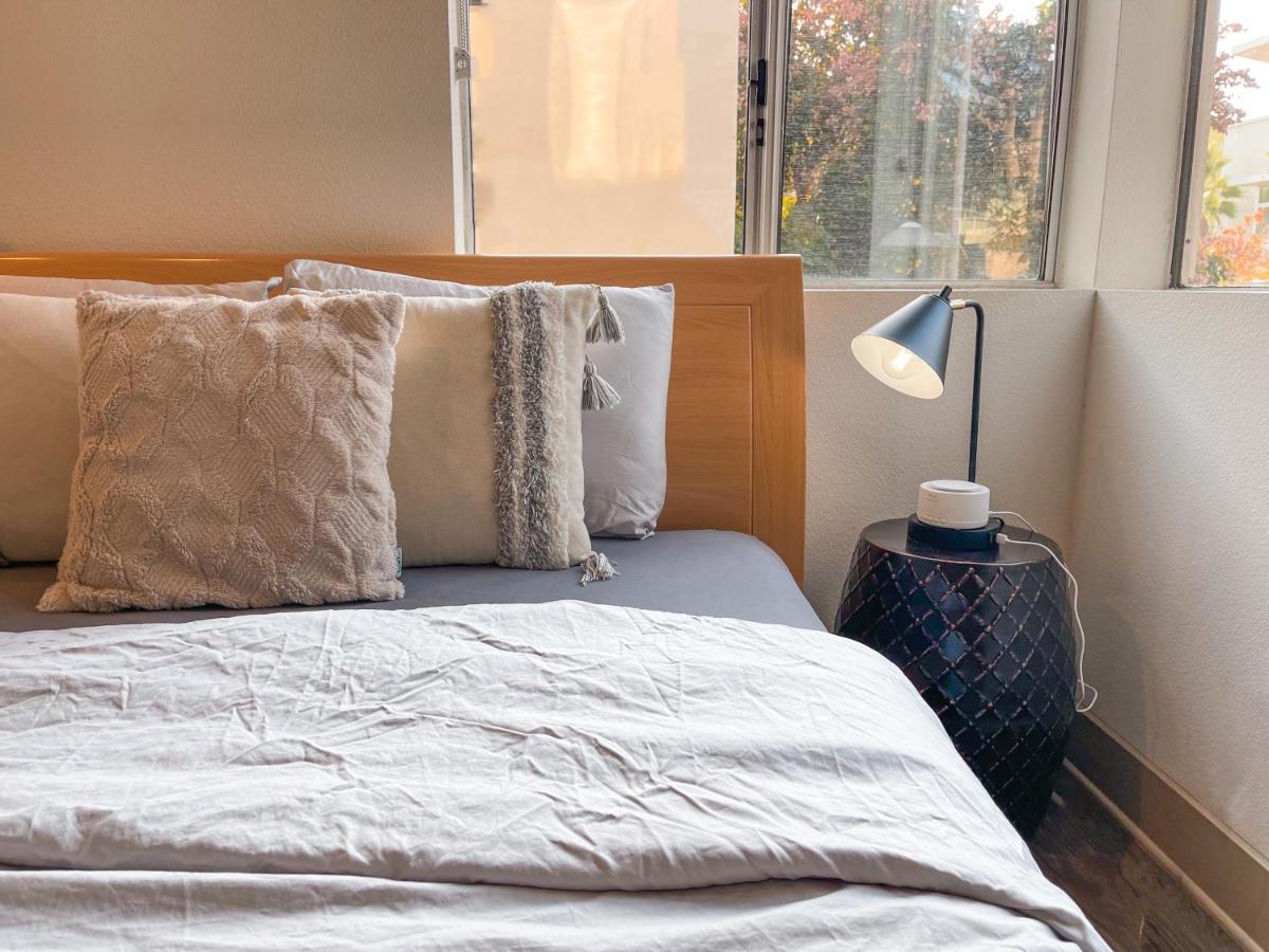 2bdr&parking 5-10min To Santa Monica Pier