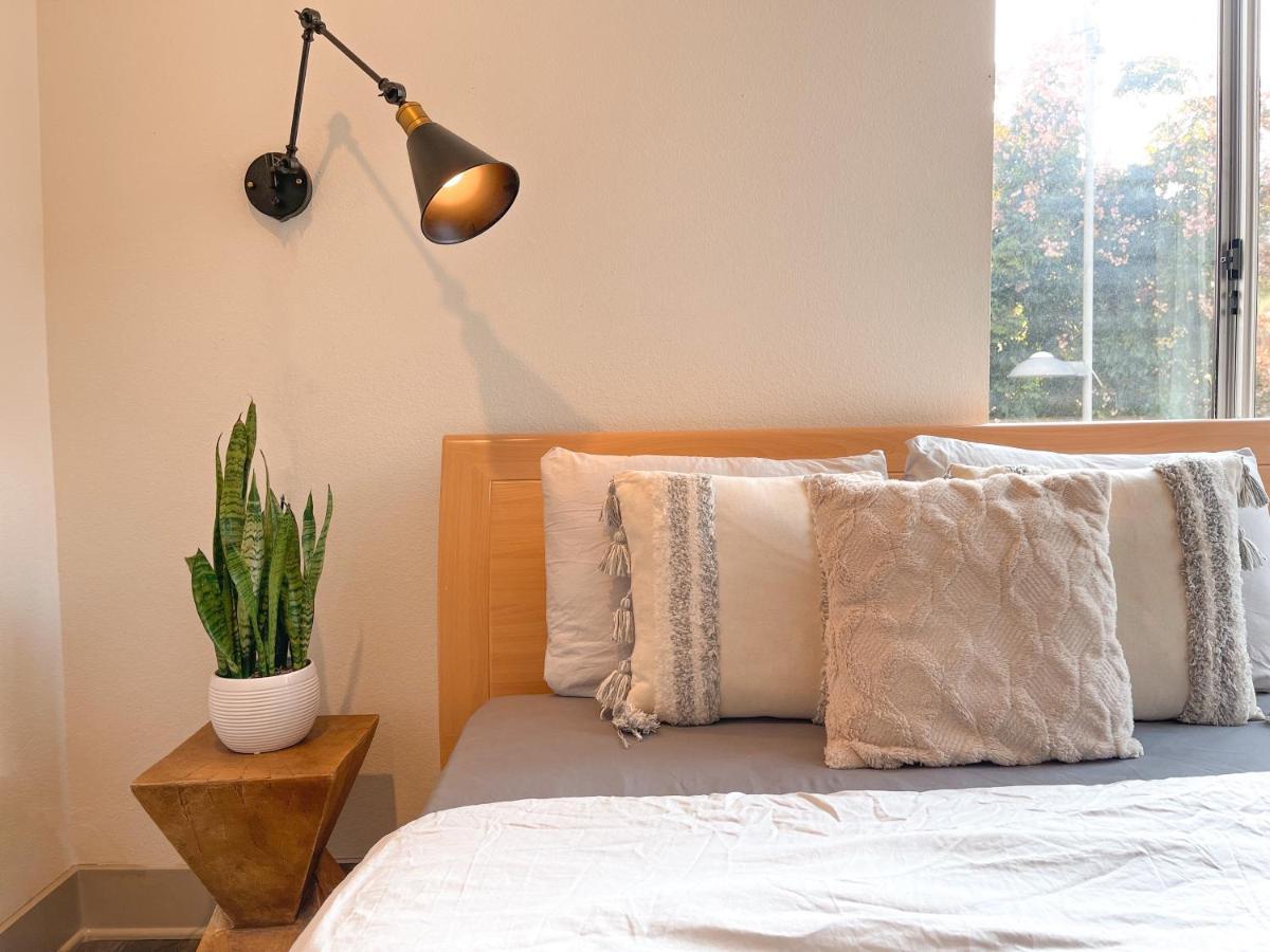 2bdr&parking 5-10min To Santa Monica Pier
