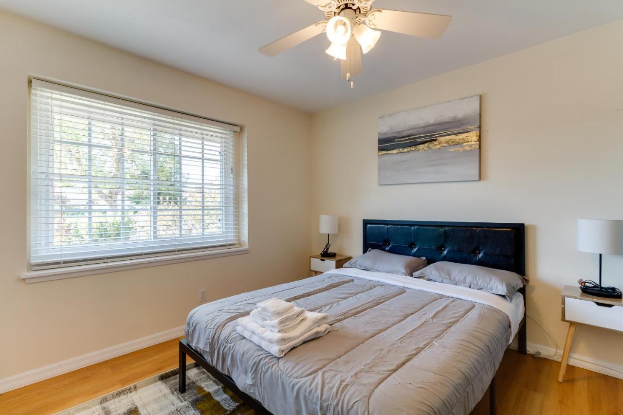 4 Bedroom West Hills Charmer With Pool And Jacuzzi Los Angeles
