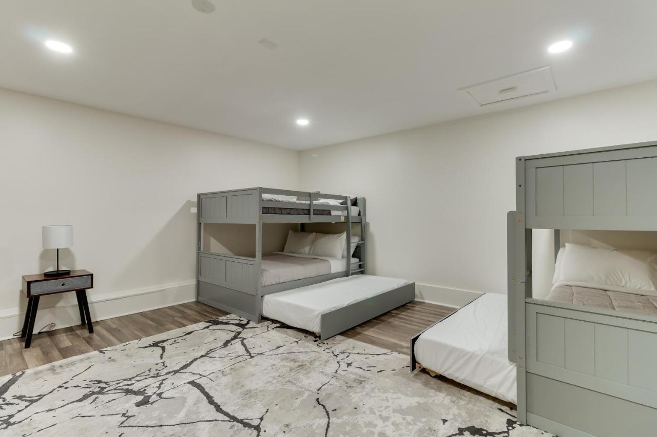 4 Bedroom West Hills Charmer With Pool And Jacuzzi Los Angeles