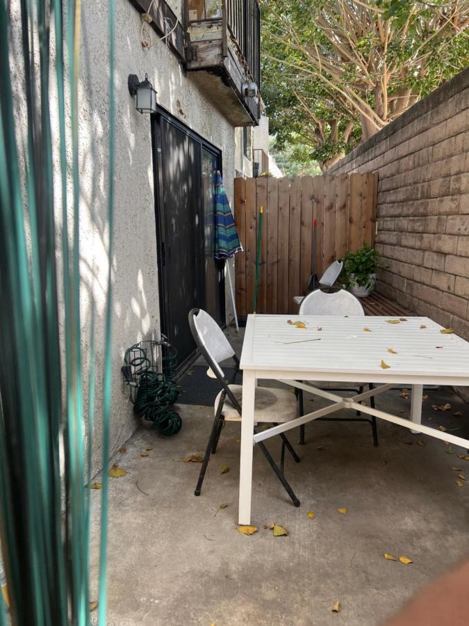 Condo Near Lax & Sofi