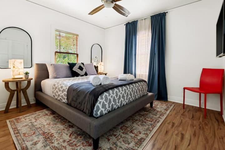 Culver 2 Bedroom Walking Distance To Downtown Unit B Apartment