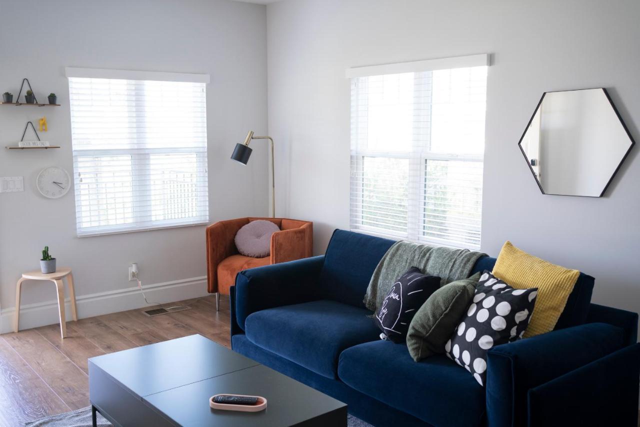 Cheerful Mid-city Gem * Los Angeles