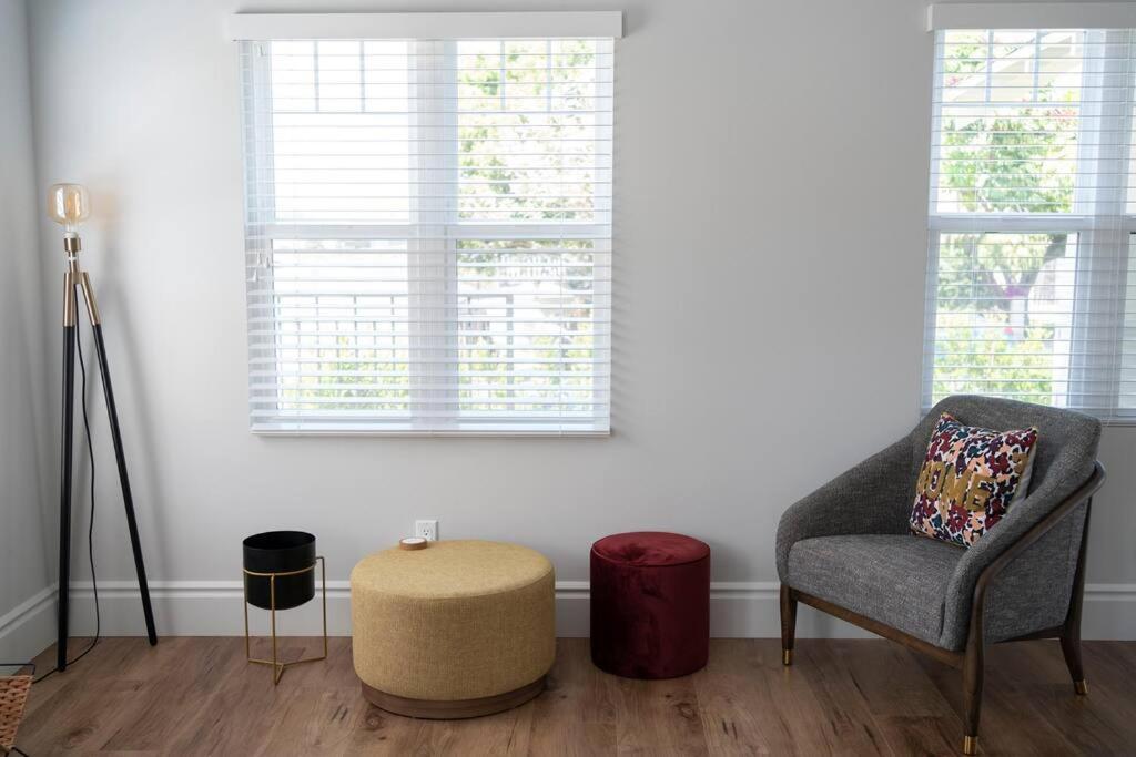 Apartment Airy & Bright Los Angeles