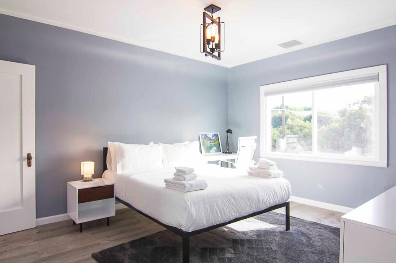 Penthouse One At World Artists Living Hollywood Apartment *
