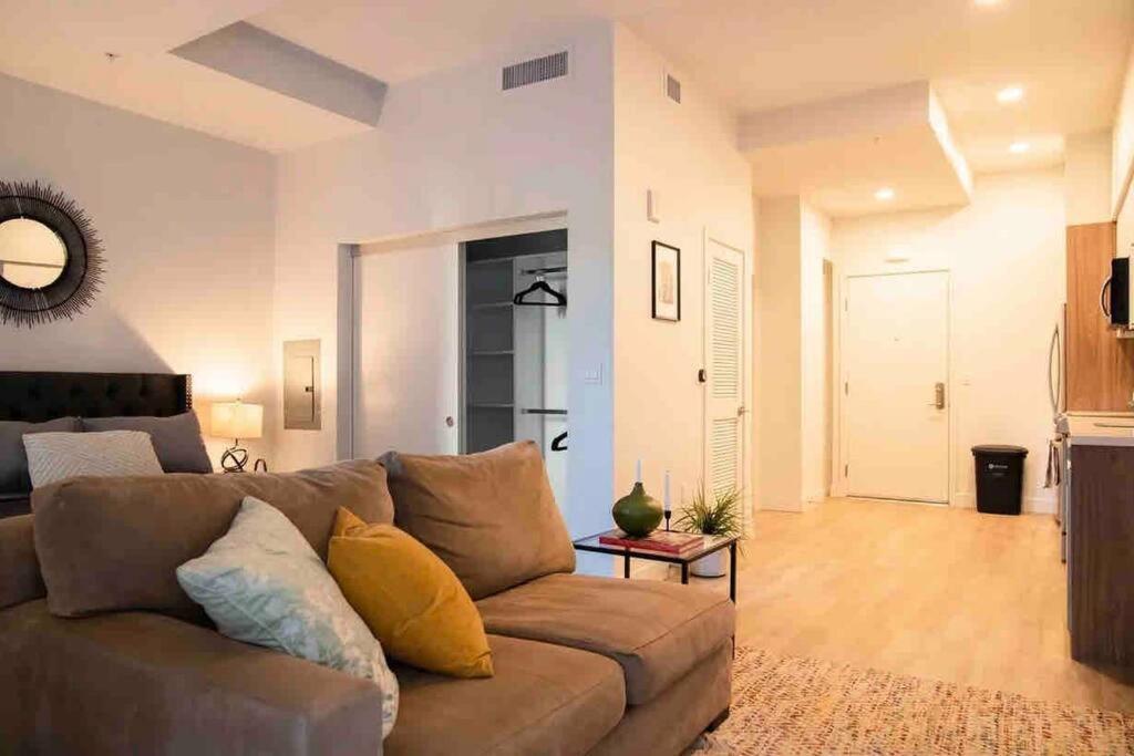 Hollywood Dream Apartment