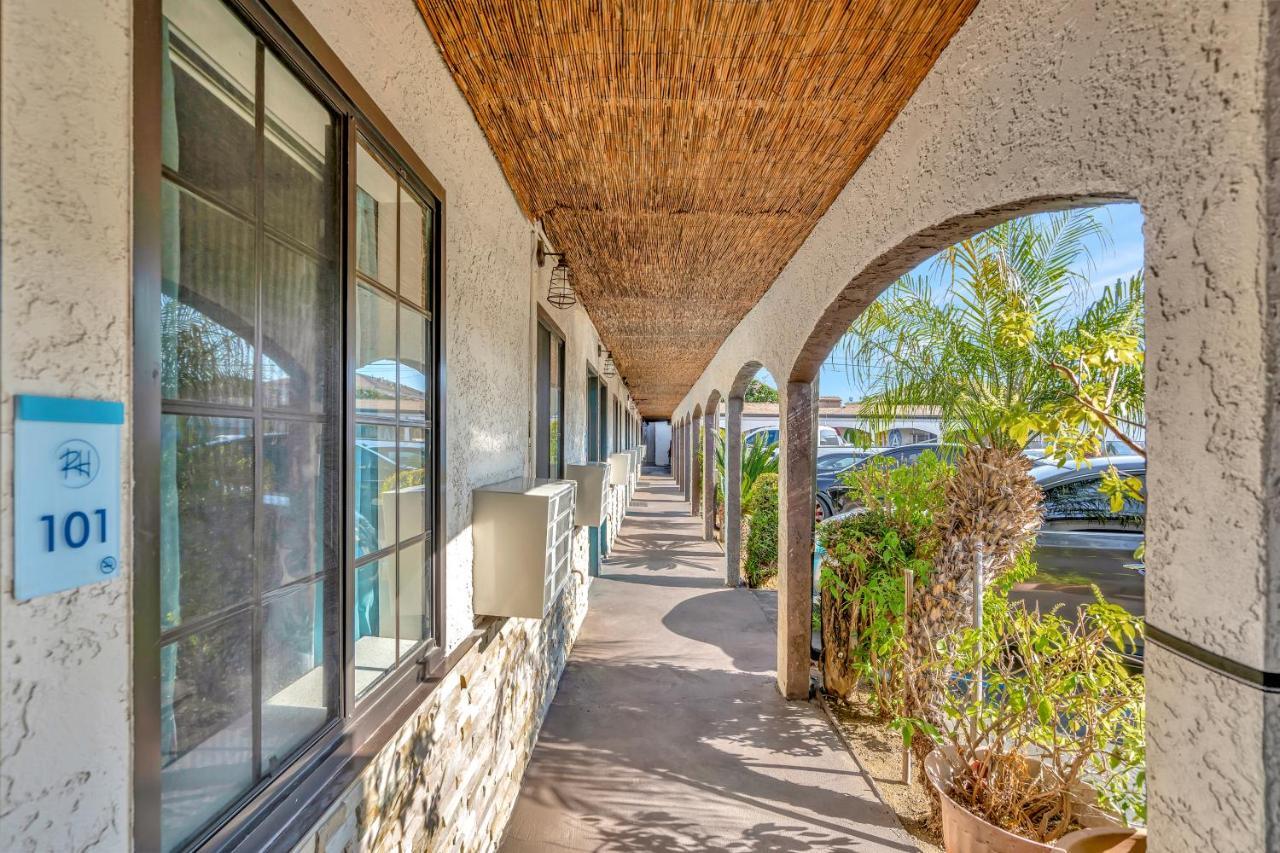 Royal Hawaiian - Mid City, Angeles Motel *