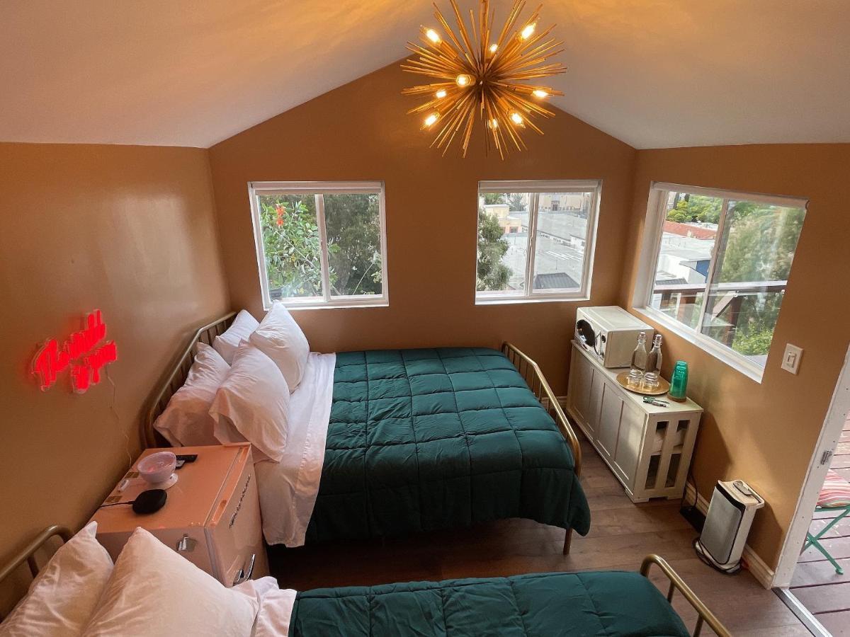 Glamping Hollywood Hills - Luxury Tiny House Casa de hóspedes Los Angeles