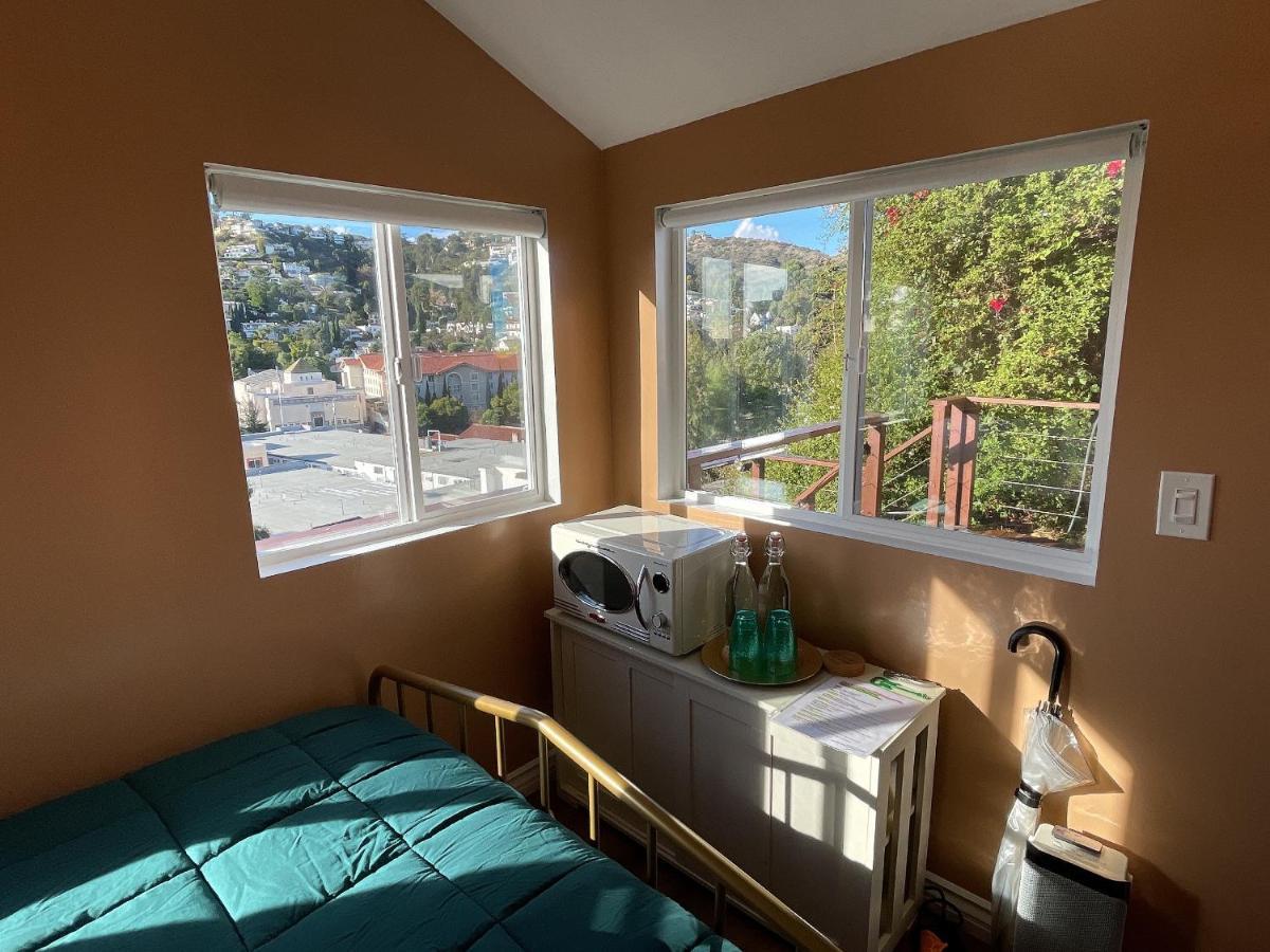 Glamping Hollywood Hills - Luxury Tiny House