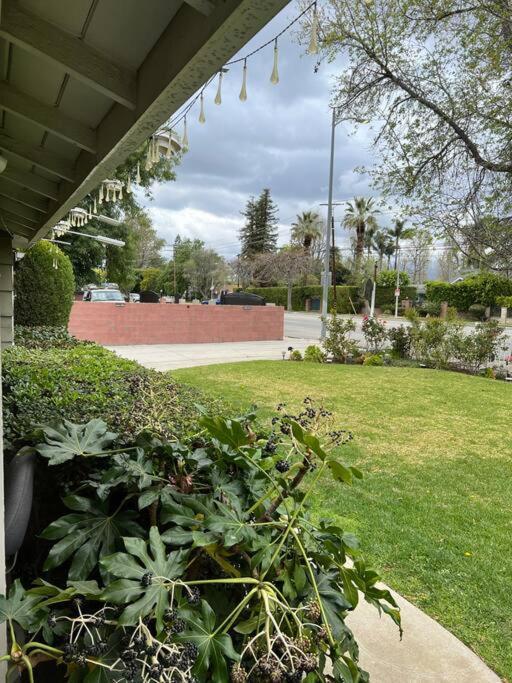 Vacation W Pool &garden 6 Guests Near Csun * Los Angeles