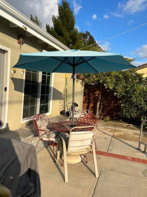 Vacation W Pool &garden 6 Guests Near Csun