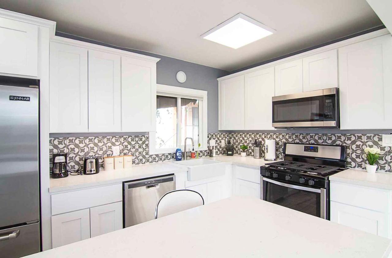 Penthouse One At World Artists Living Hollywood Apartment *