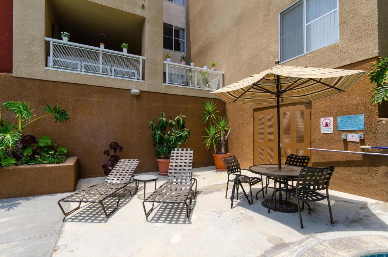 Sunset Strip 2 Bedroom 2 Bathroom With Pool & Views *