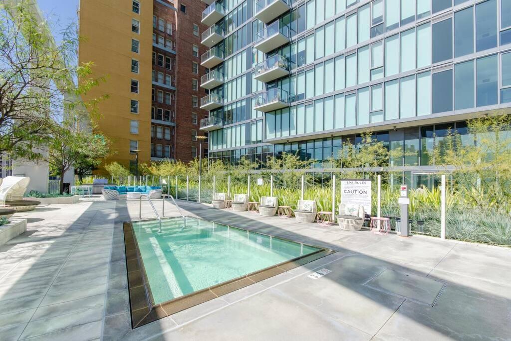 Skyline Views 3bed Apt La Live Convntion Centr 11110 Apartment *