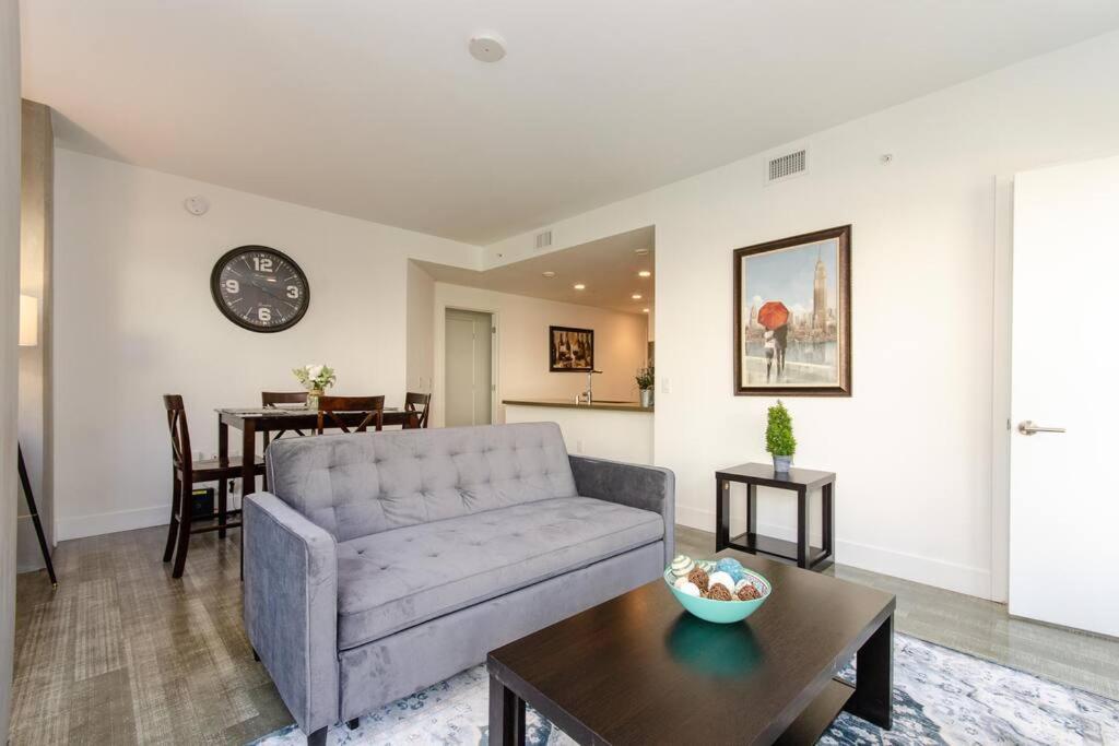Skyline Views 3bed Apt La Live Convntion Centr 11110 Apartment Los Angeles