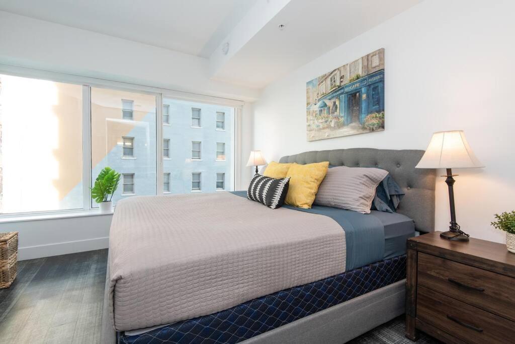 Apartment Skyline Views 3bed Apt La Live Convntion Centr 11110 *