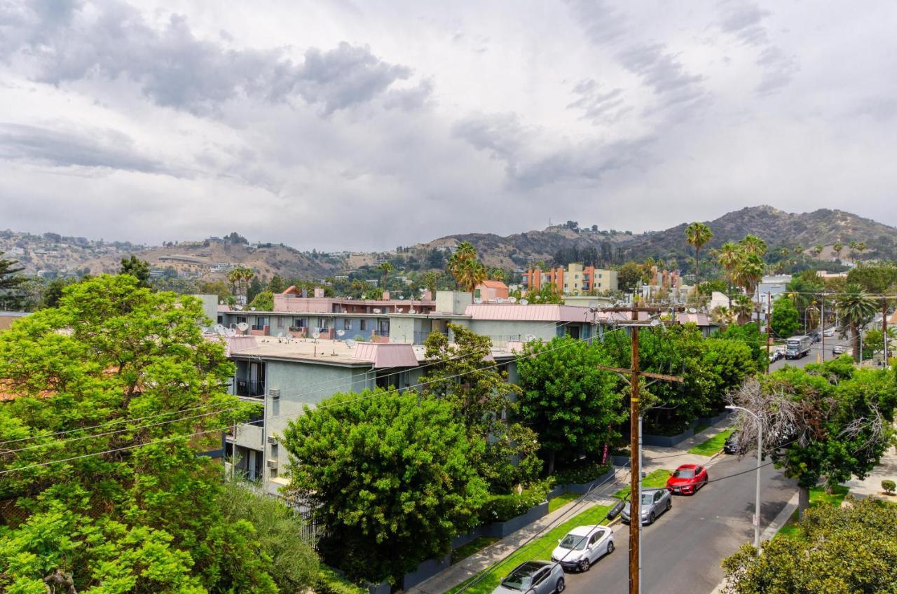 Sunset Strip 2 Bedroom 2 Bathroom With Pool & Views