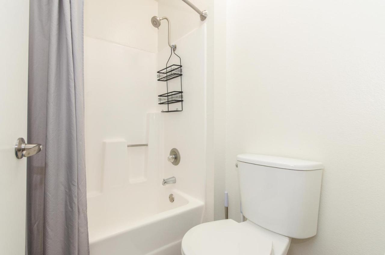 Sunset Strip 2 Bedroom 2 Bathroom With Pool & Views * Los Angeles