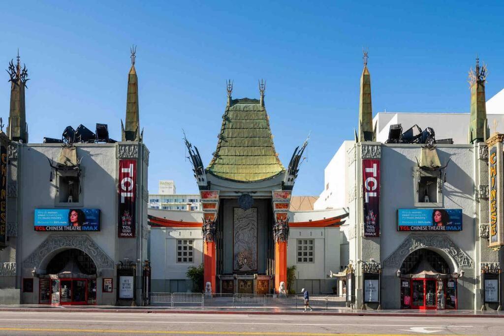 Elegant Hollywood Retreat - Spacious 2br 2ba With Resort-style Amenities Los Angeles