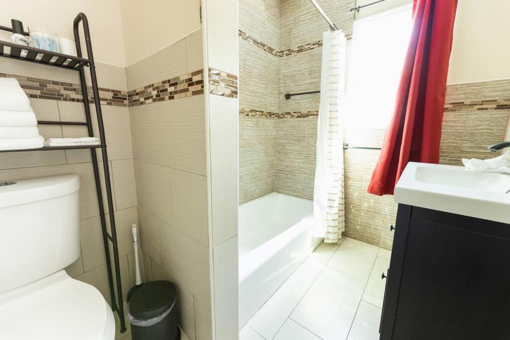 Charming La 2 Bedroom For Your Away From Los Angeles