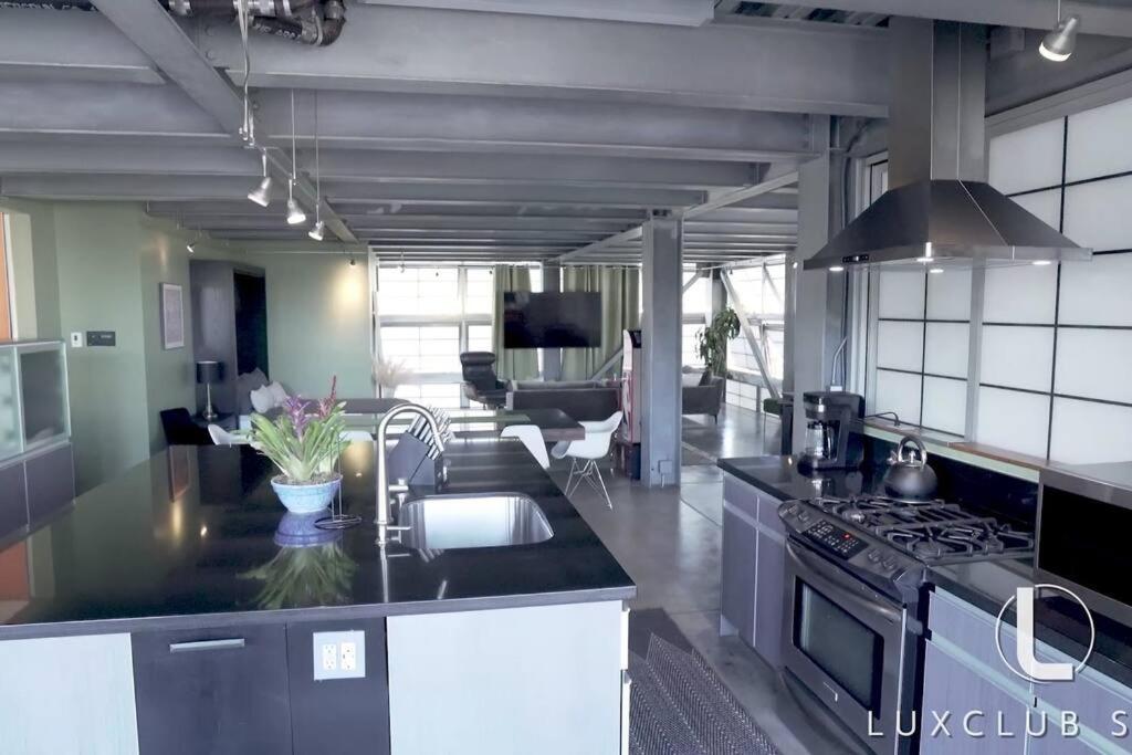 Villa Venice Beach The Steel Rose Compound Los Angeles
