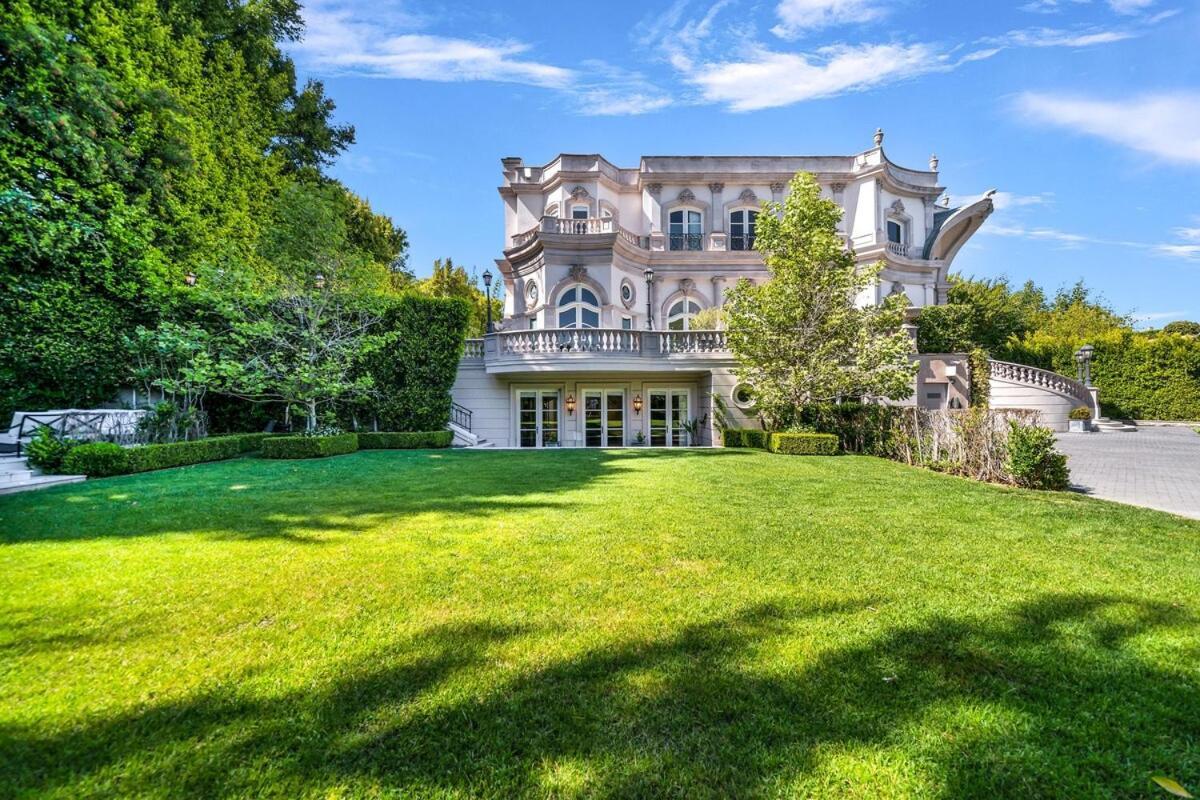 Holiday home Chateau De Laurel *