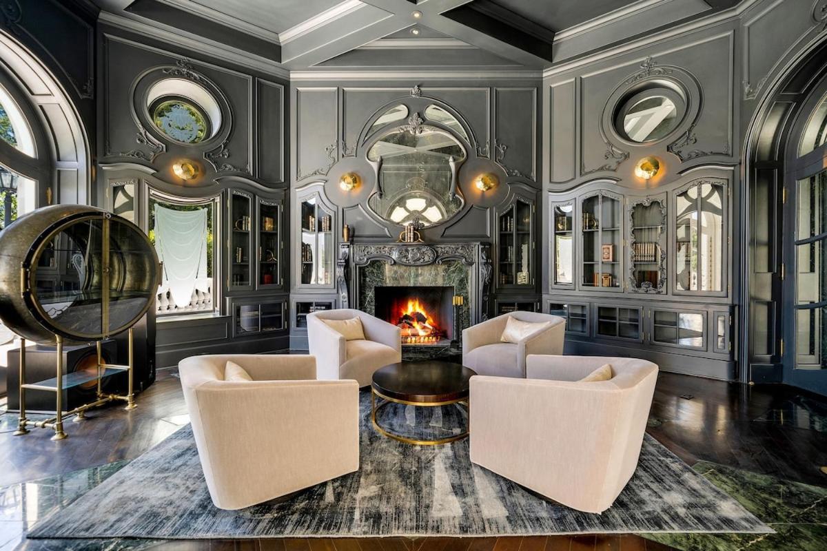 Chateau De Laurel Los Angeles