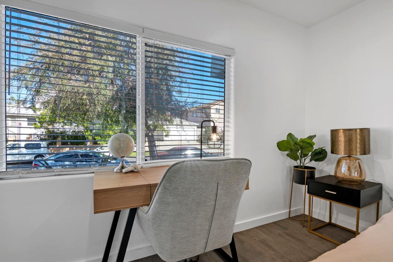 Modern House Central Location Apartment *