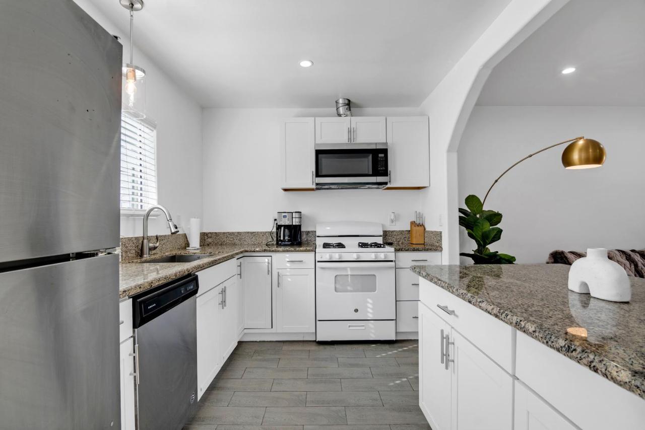 Modern House Central Location * Los Angeles