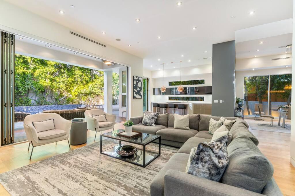 Villa Luxury 5 Bedroom C!!!! Los Angeles