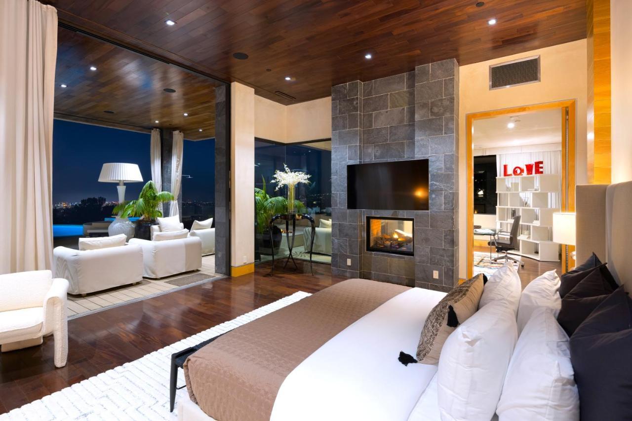 Blue Jay Modern