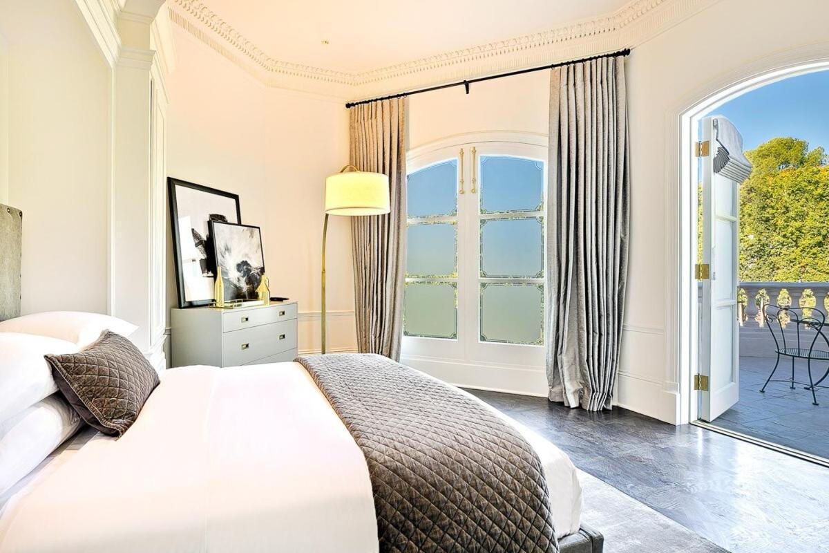 Chateau De Laurel * Los Angeles