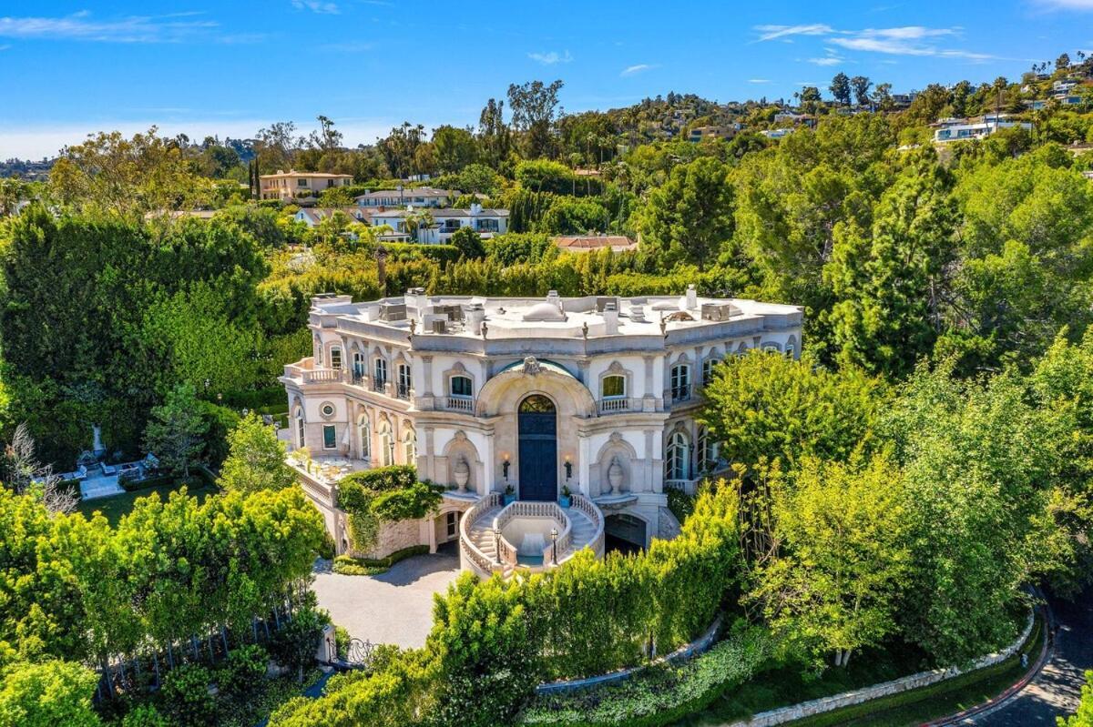 Chateau De Laurel Holiday home