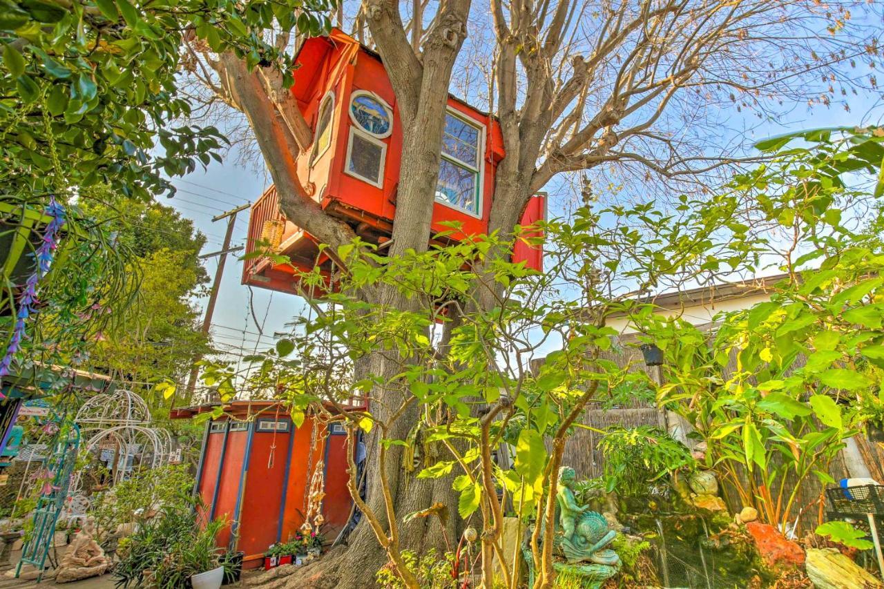 Holiday home Flower Garden With Treehouse And Pond! *