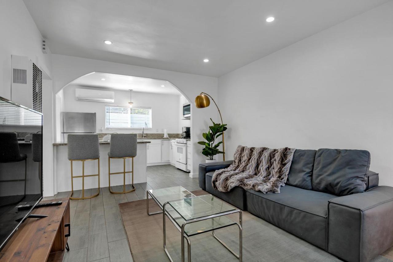 Apartment Modern House Central Location Los Angeles