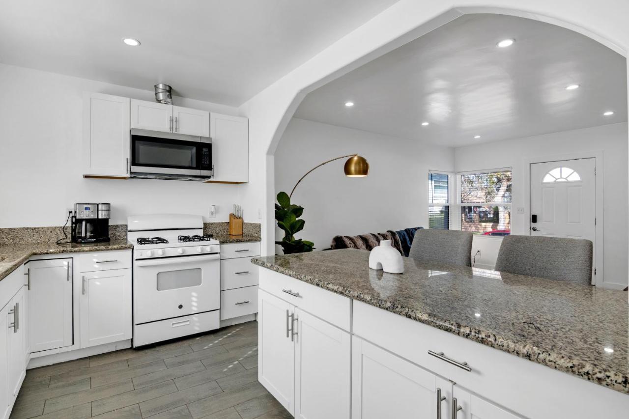 Modern House Central Location * Los Angeles