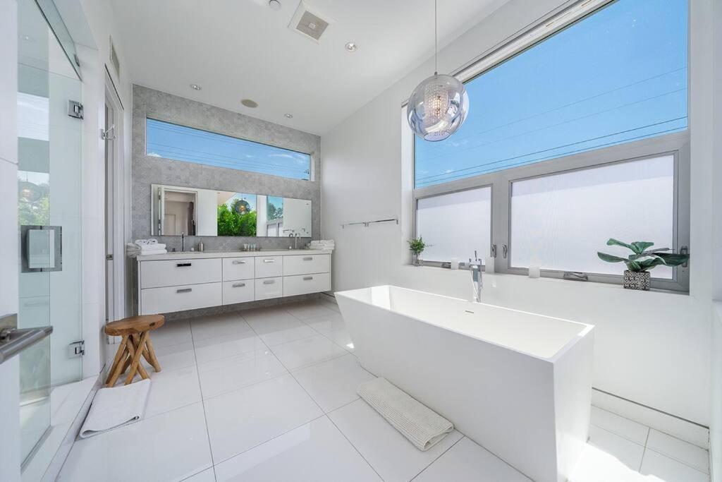 Villa Beverly Grove D