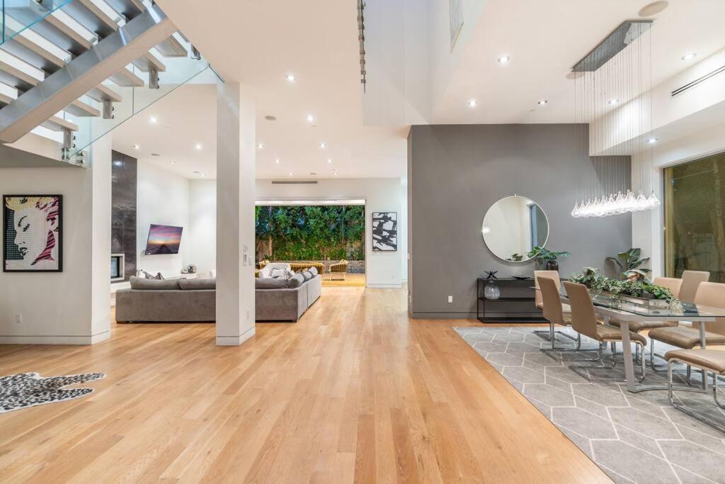 Luxury 5 Bedroom C!!!! * Los Angeles