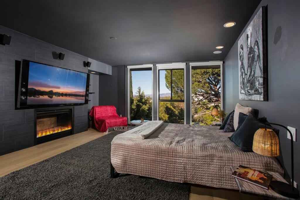 Valley Vista 5 Bedroom *