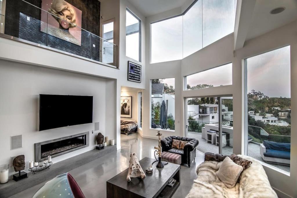 Hollywood Hills Modern Sanctuary-jaw Dropping View * Los Angeles